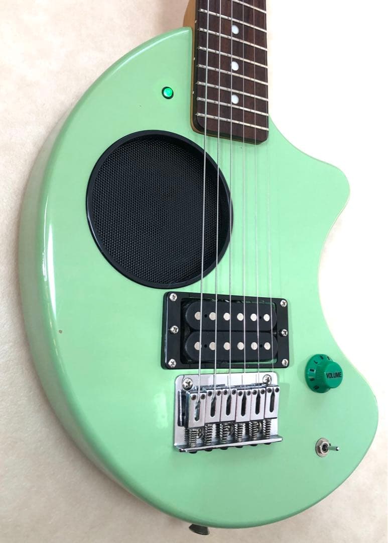 【美品】ZO-3 ミントグリーン アンプ内蔵ミニギター ケース付 ぞーさん