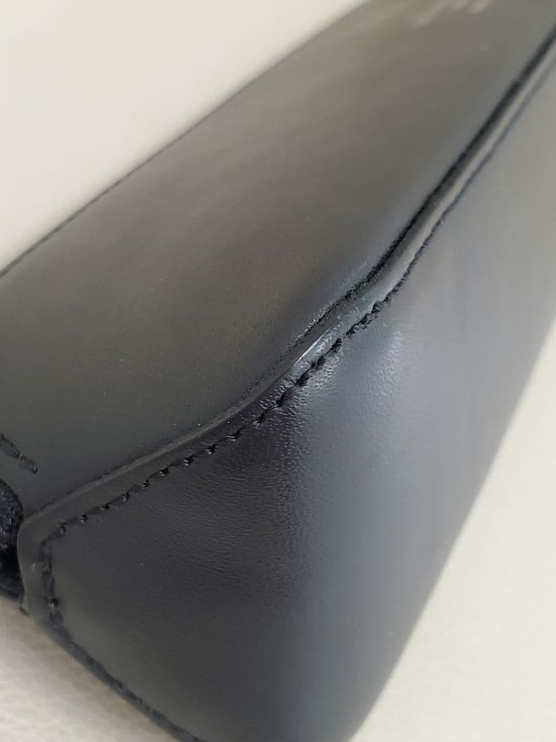 ルイヴィトン トゥルースエリザベット ペンケース