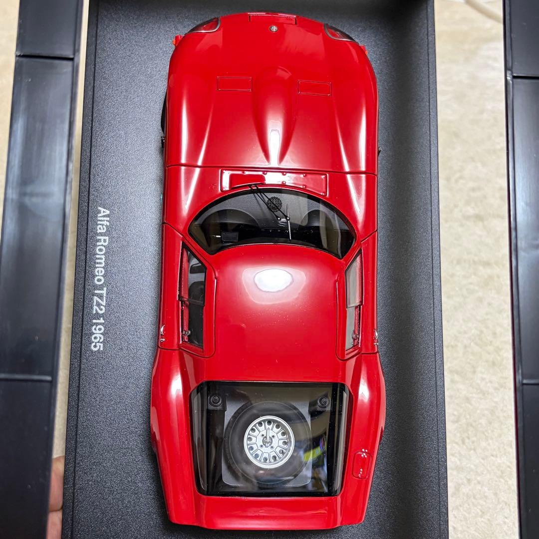 AUTOart Alfa Romeo TZ2 1965 ミニカー1:18