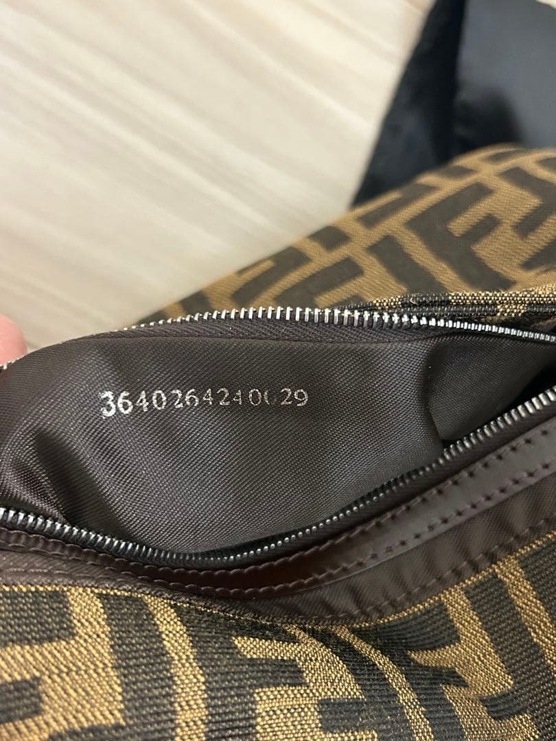 FENDI ズッカ柄 マンマバケット ワンショルダー FFロゴ