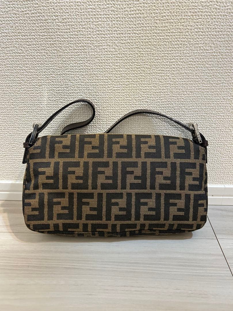 FENDI ズッカ柄 マンマバケット ワンショルダー FFロゴ