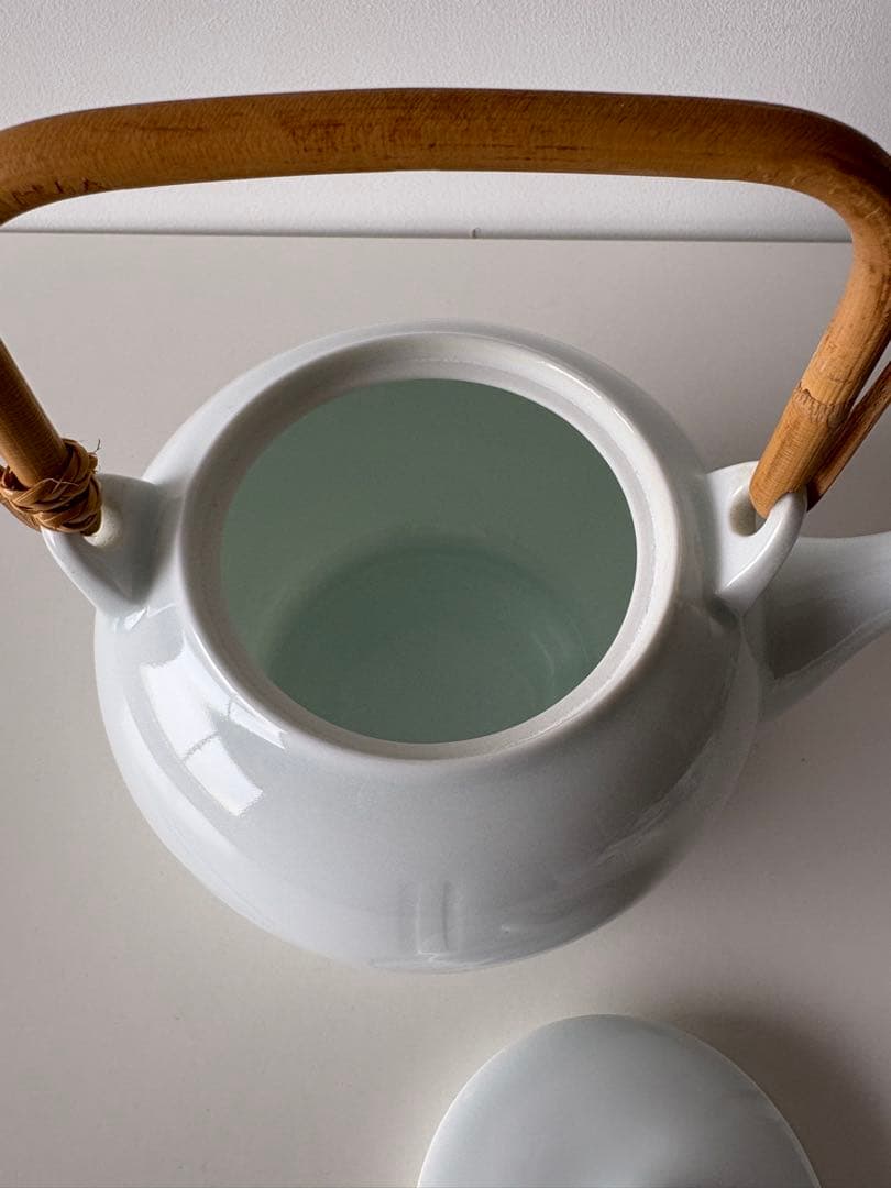 日本の銘窯 人間国宝 井上萬二作 白磁 蓋付湯呑五客＋急須　しおり付