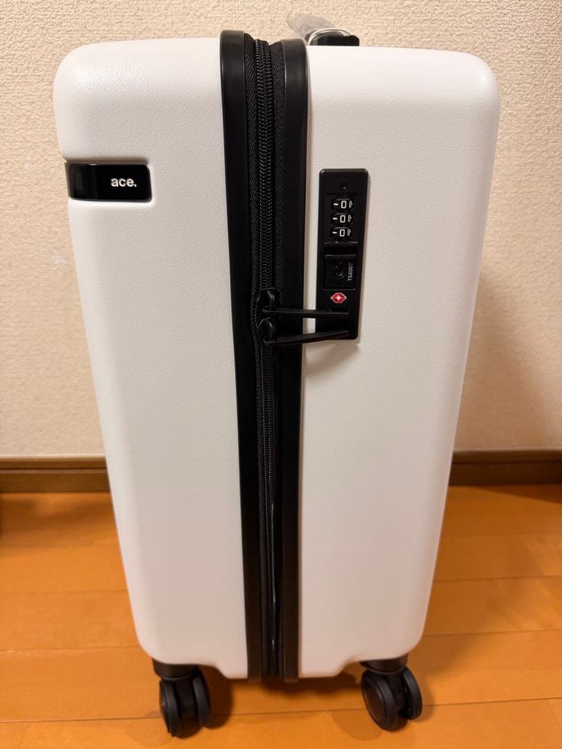 クレヨンしんちゃん トラベルミン キャンペーン キャリーケース - メルカリ