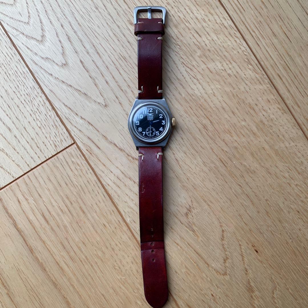 moto 腕時計　革ベルト　レザー　稼働品