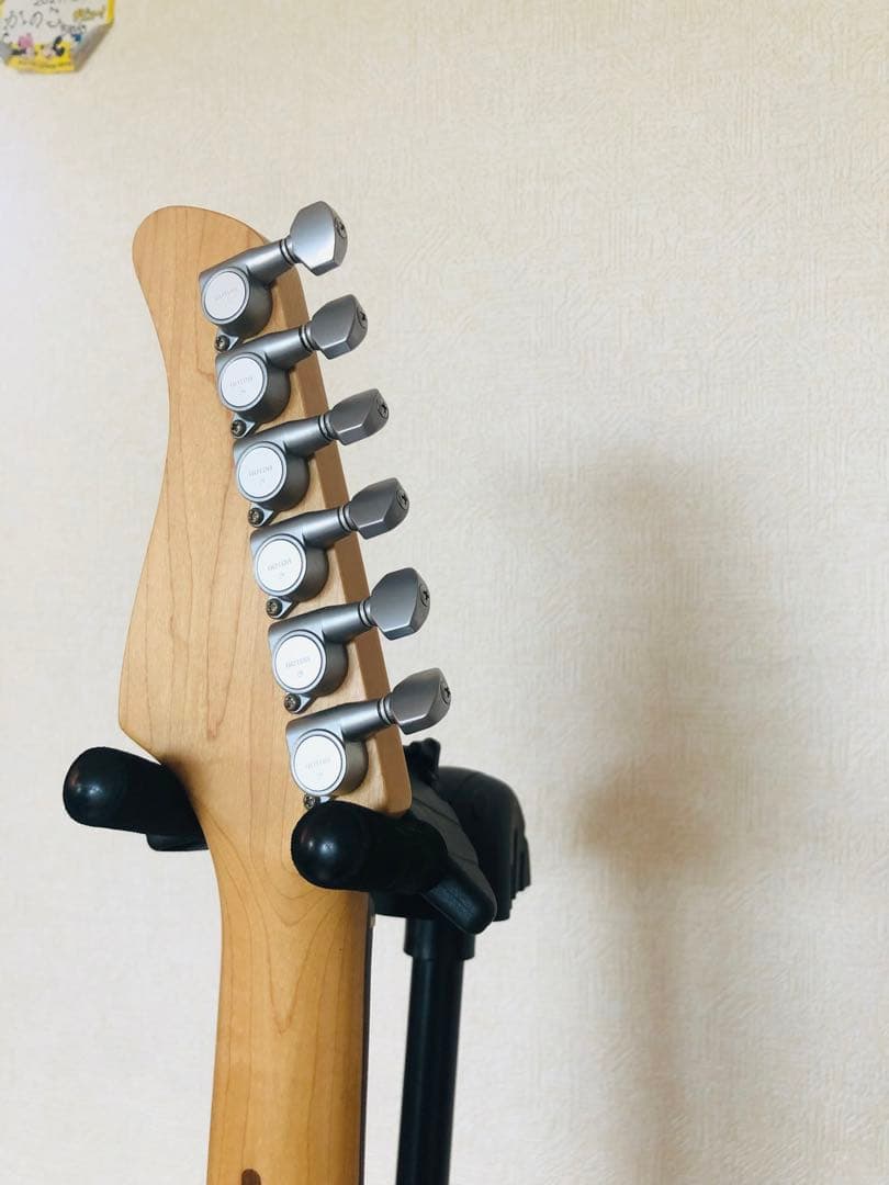 FERNANDES エレキギター ホワイト