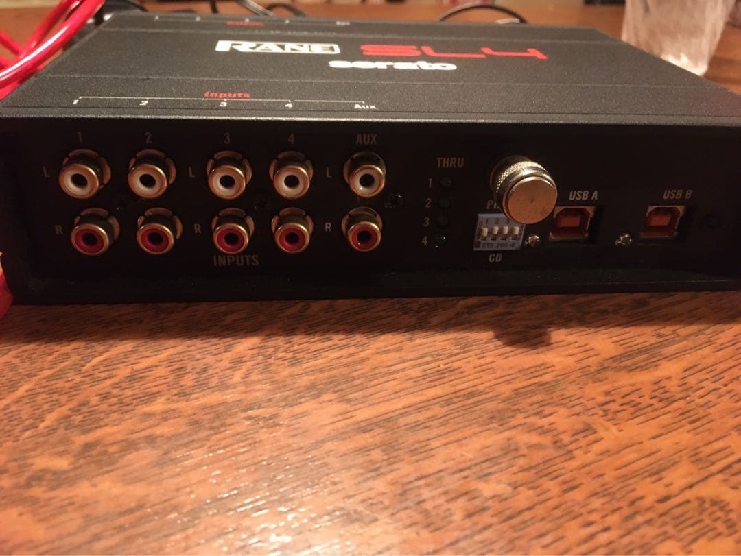 美品】RANE SL4 Serato DJ (Control Vinyl付き)