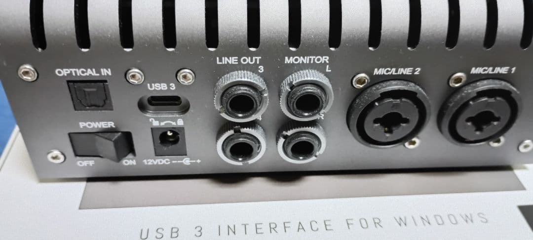 新中古　Apollo Twin X usbオーディオインターフェイス　UA