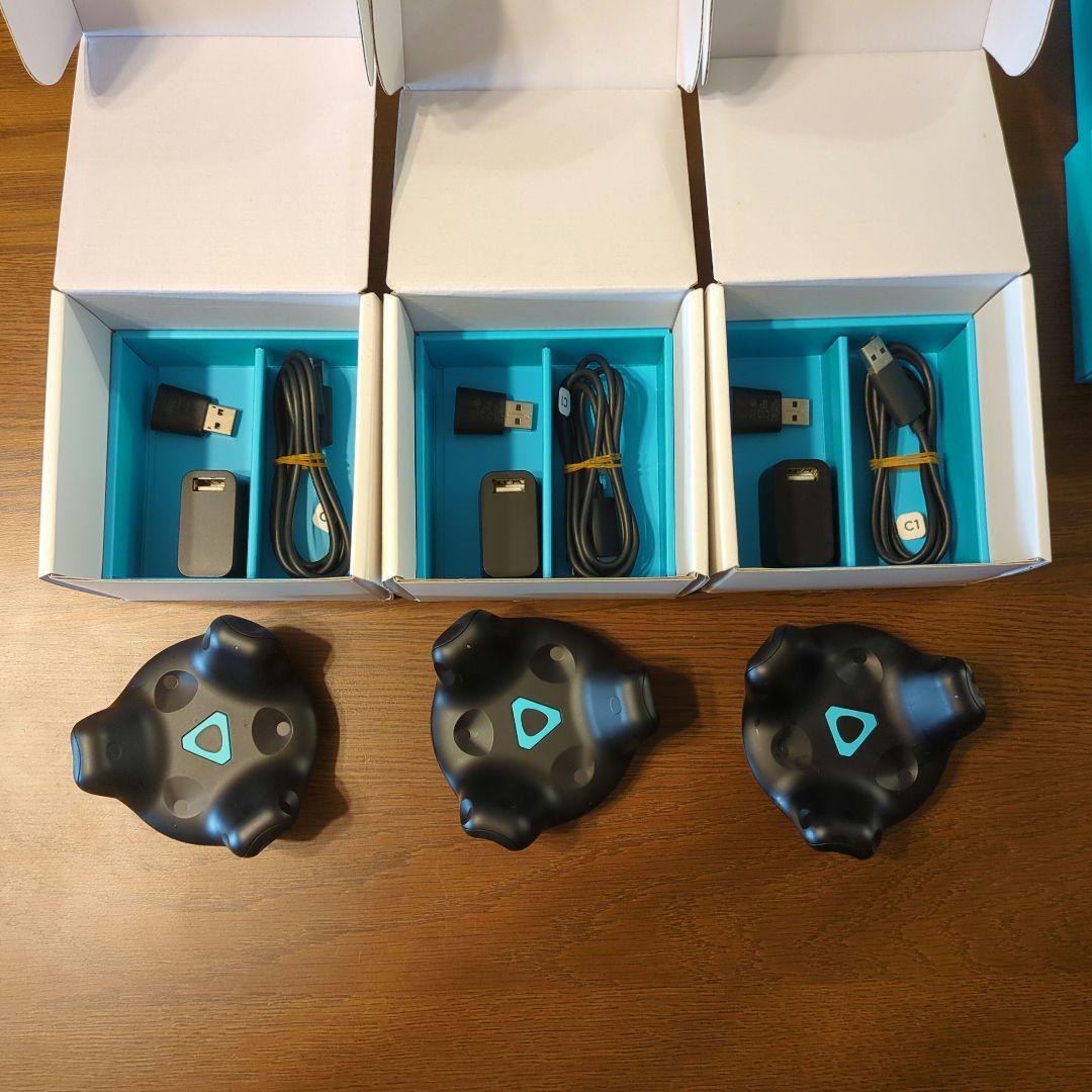 HTC VIVE Tracker 2018 3個セット Amazon.com: HTC Vive Ultimate