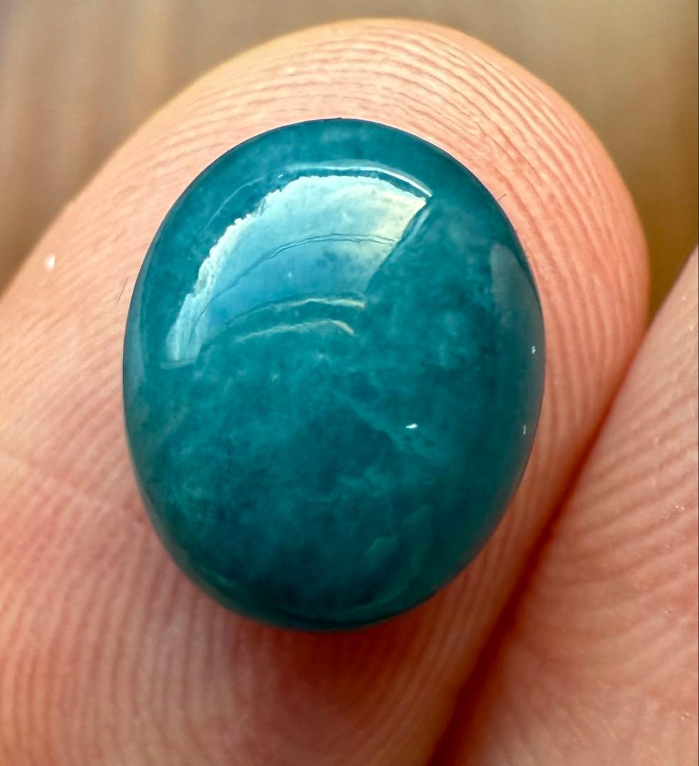 新潟県糸魚川市市振海岸産青(コバルト)ヒスイ　ルース　5.25ct