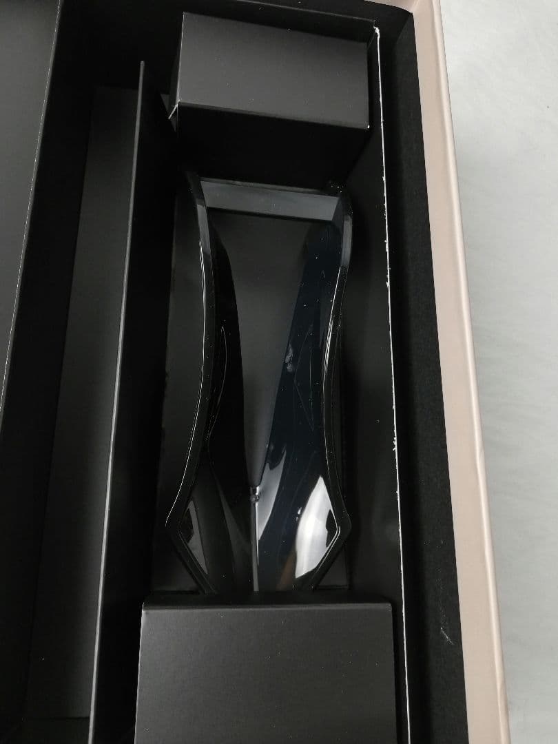 ARTISTIC&CO. ZeusⅢ -ゼウスⅢ ゼウススリー　美顔器