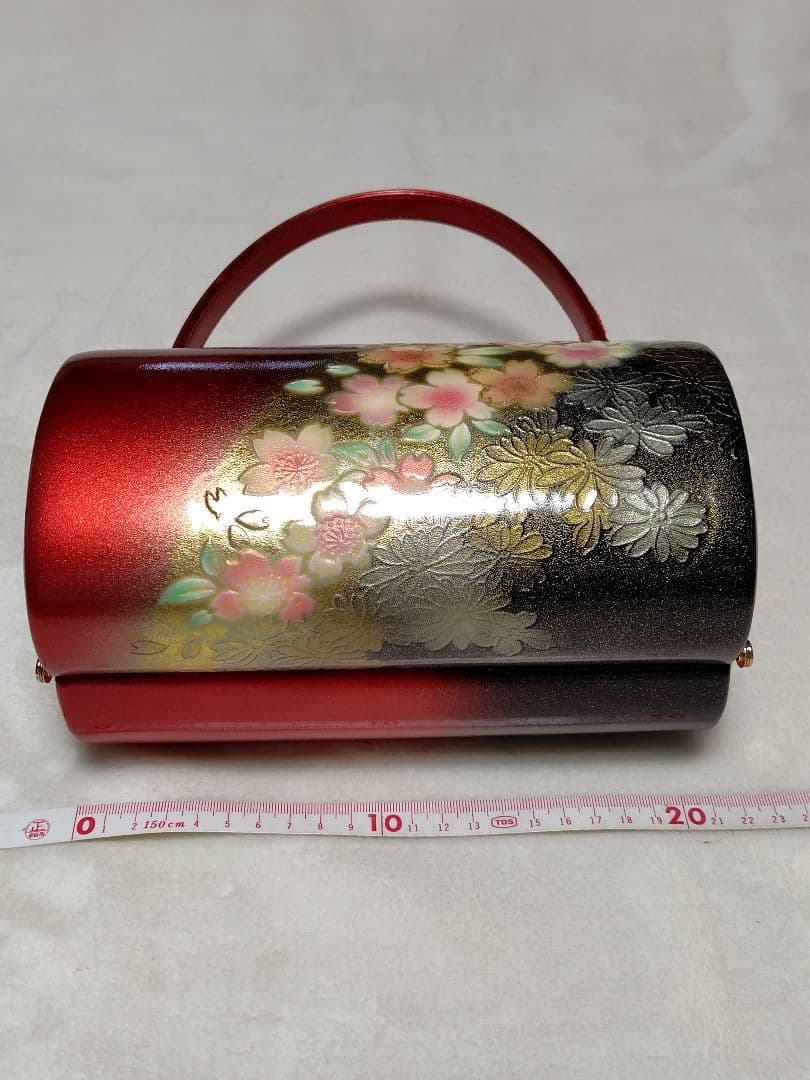 【新品未使用品】 成人式、訪問着用和装バッグと 草履のセット（フリーサイズ）