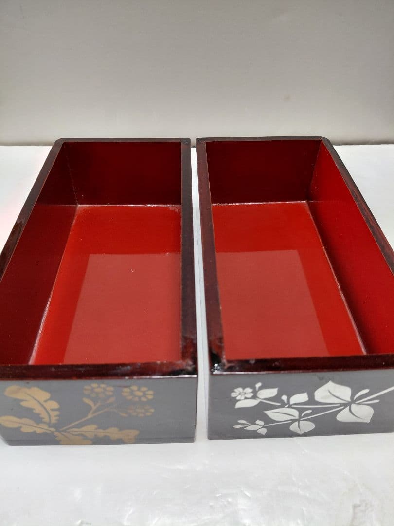 古い三段重箱　木製