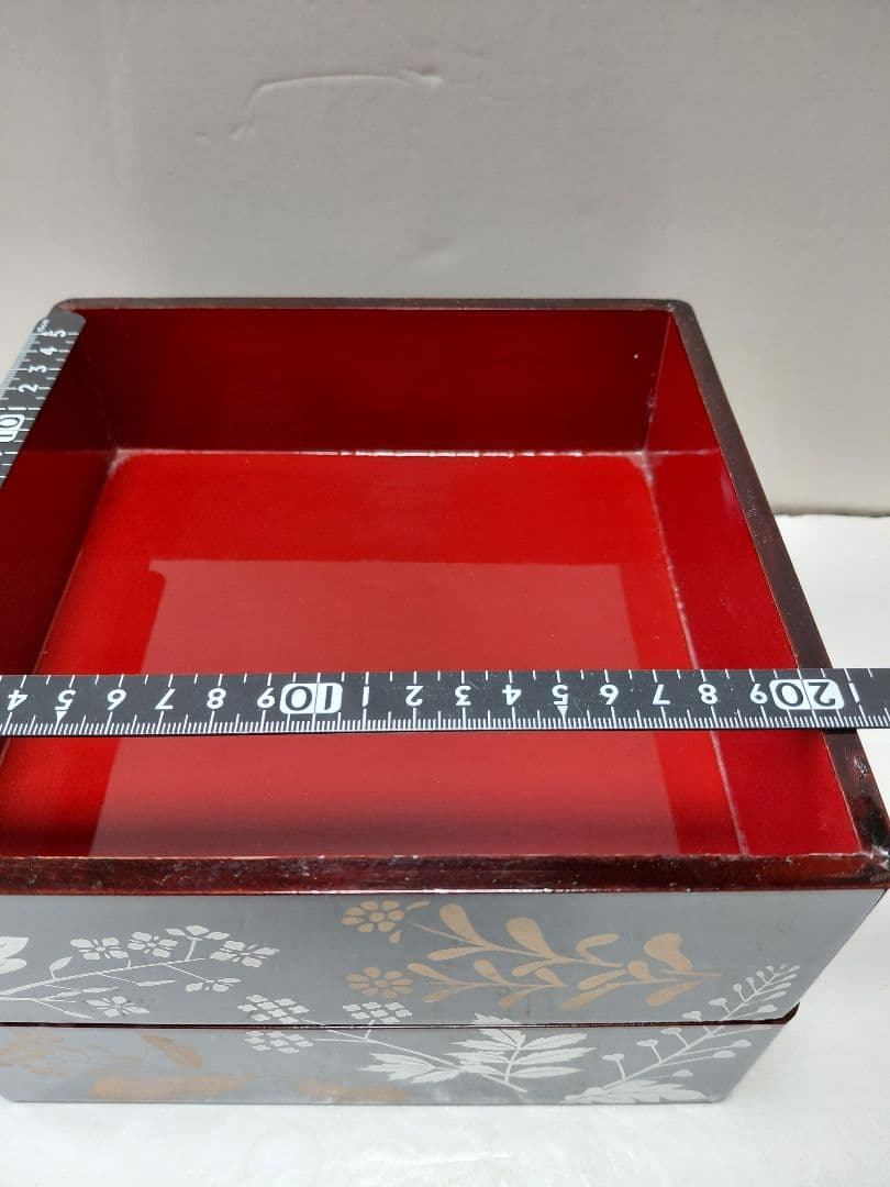 古い三段重箱　木製