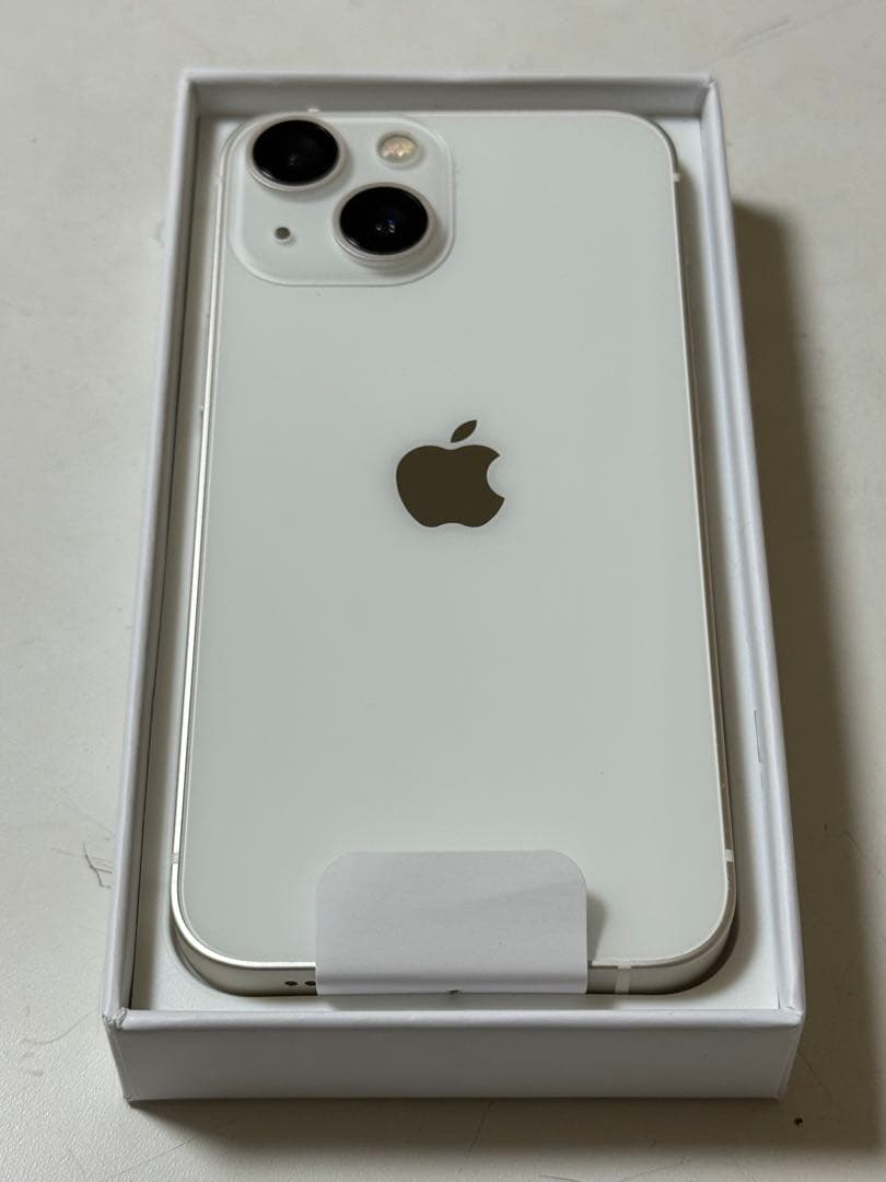 ゆ*う様 【未使用品】 iPhone 13 mini 256gb スターライト