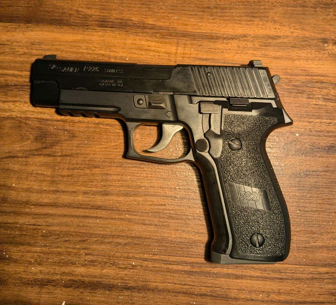 東京マルイ シグ ザウエル P226レイル おまけ付き 東京マルイ シグ