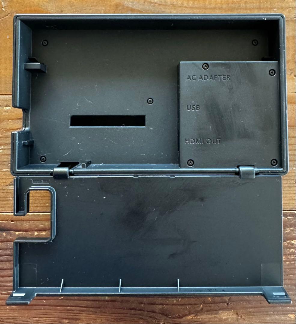 Nintendo Switch 本体 | 純正ケース + ソフト3本付き