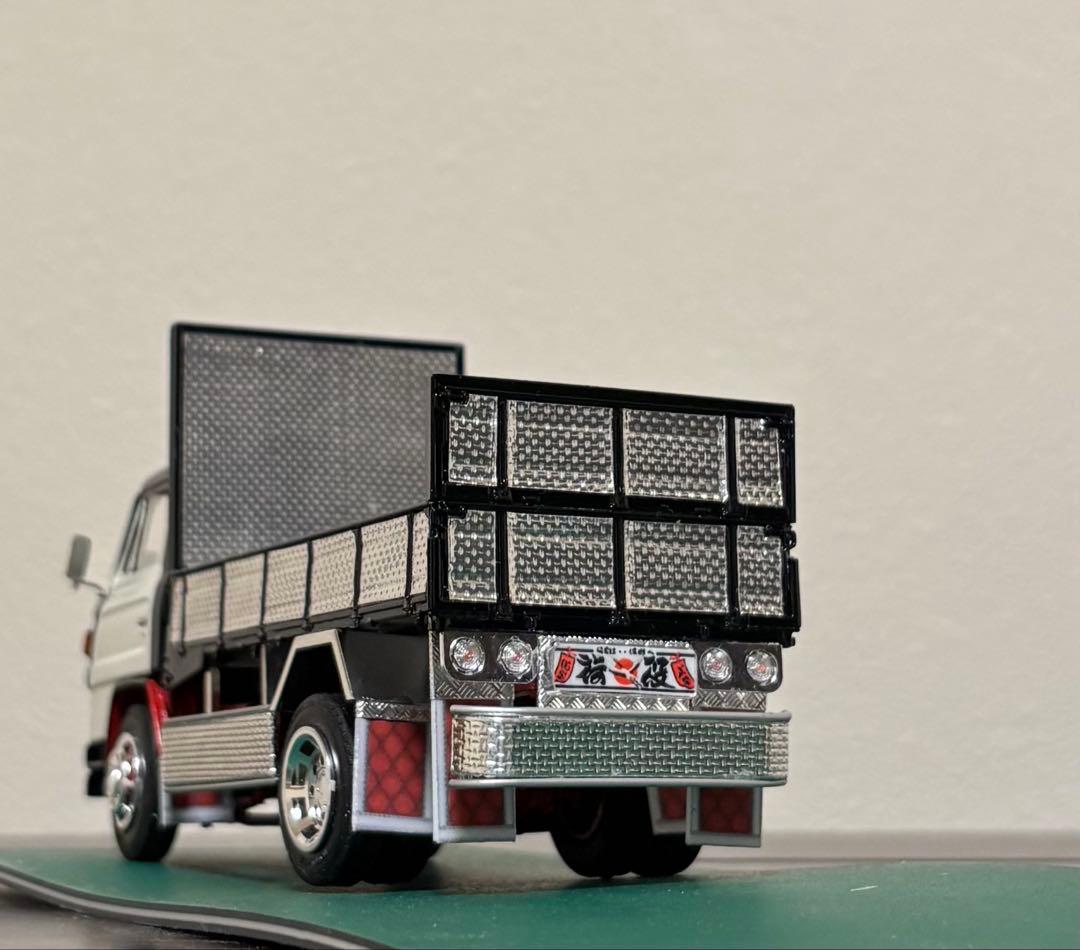 デコトラプラモデル フジミ マニ割 1/32 Vキャンター 完成品