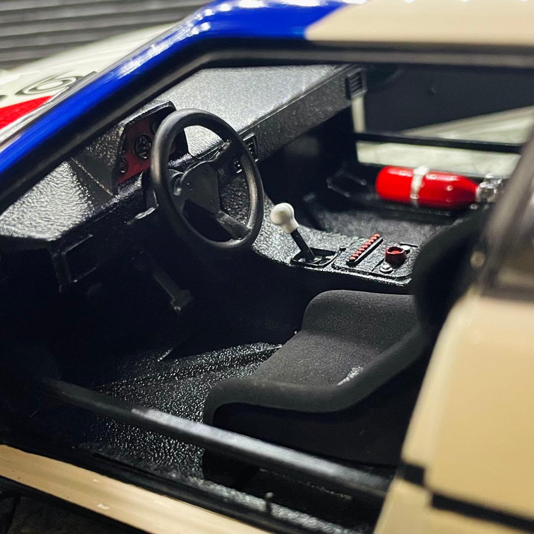 306台限定 1/18 BMW M1 1979 プロカーシリーズ
