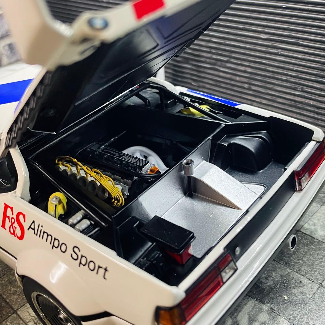 306台限定 1/18 BMW M1 1979 プロカーシリーズ