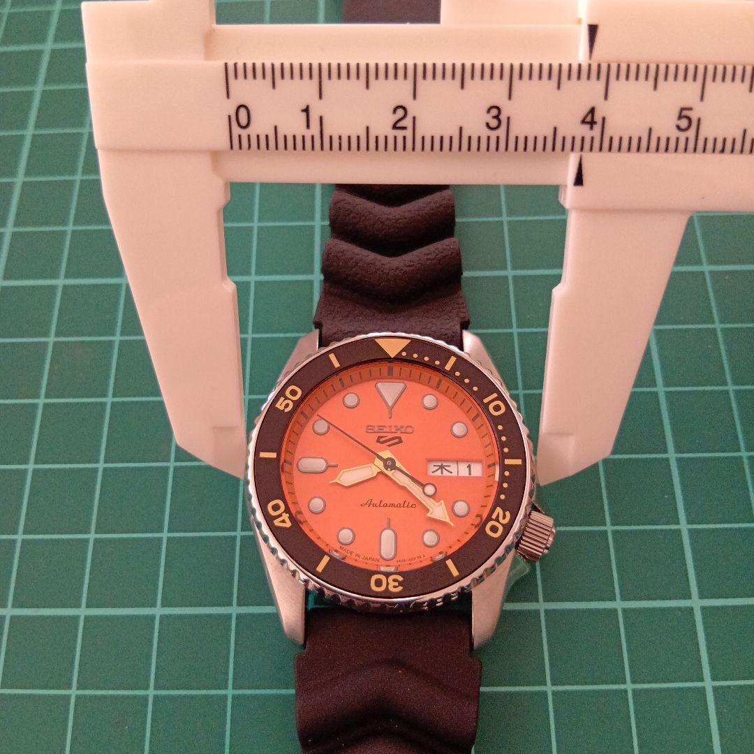おそらく最安値　セイコー 　ファイブスポーツ　ミッドサイズ　オレンジ