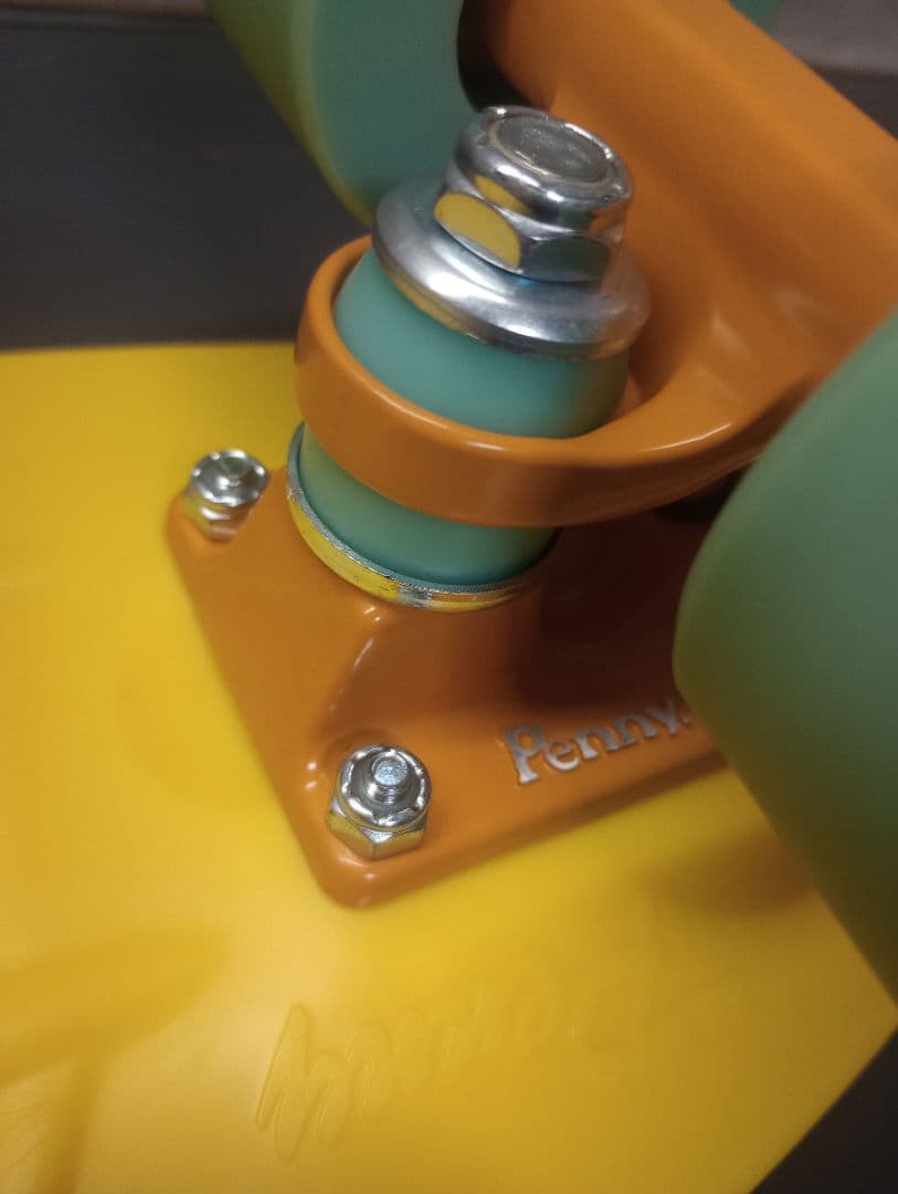 PENNY　イエロー　スケートボード　２２インチ　中古