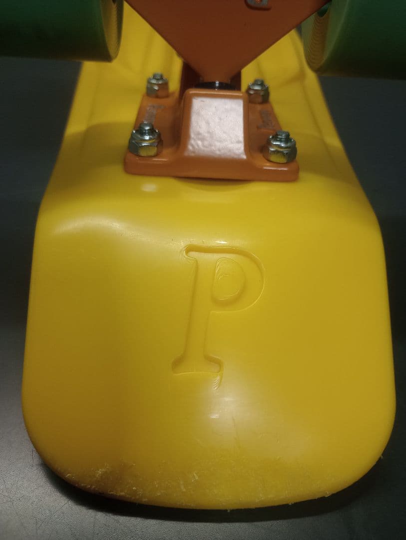 PENNY　イエロー　スケートボード　２２インチ　中古