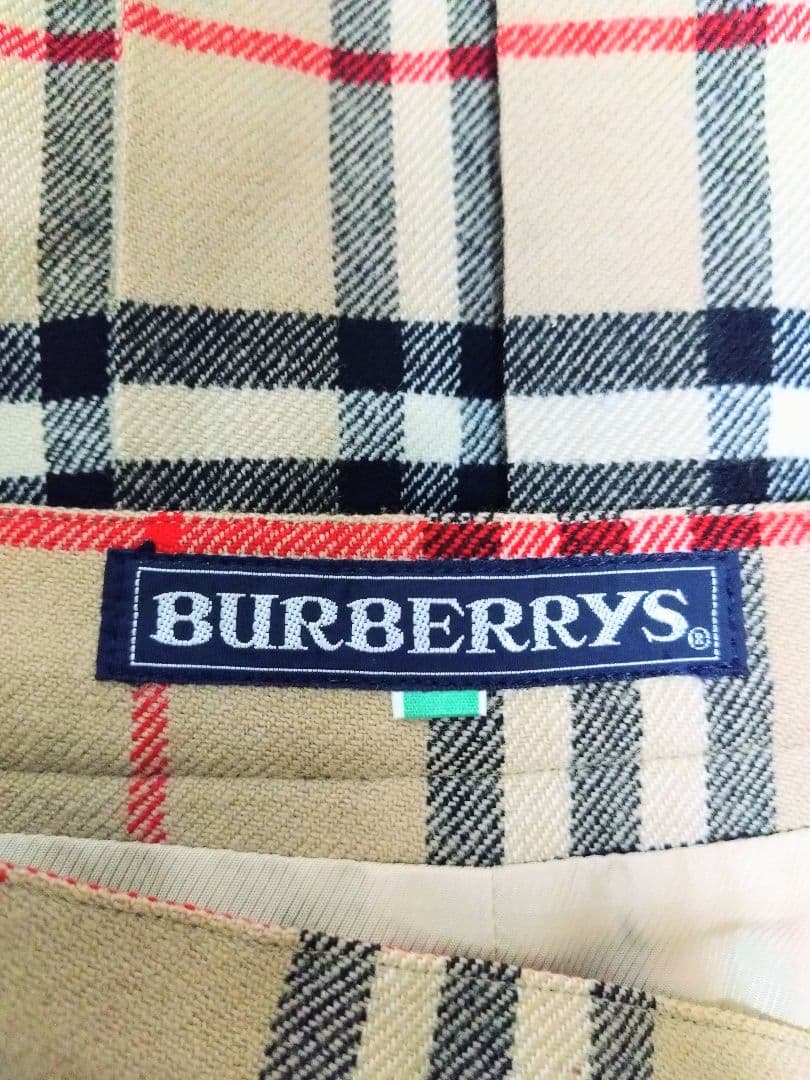 ま*み様 【極美品】バーバリー ノバチェック プリーツスカート ウール 希少 定