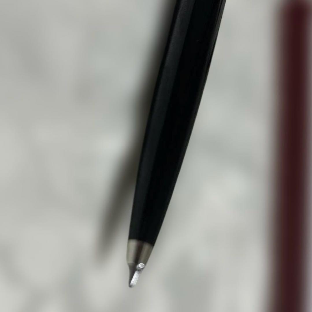 マストドゥカルティエ　ボールペン　多分未使用