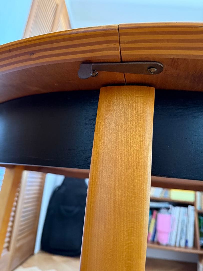 希少！　ケース・ブラークマン ダイニングテーブル 直径104.5cm