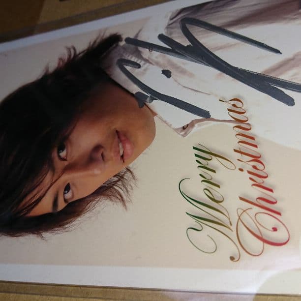 斎藤工、直筆サイン入り生写真