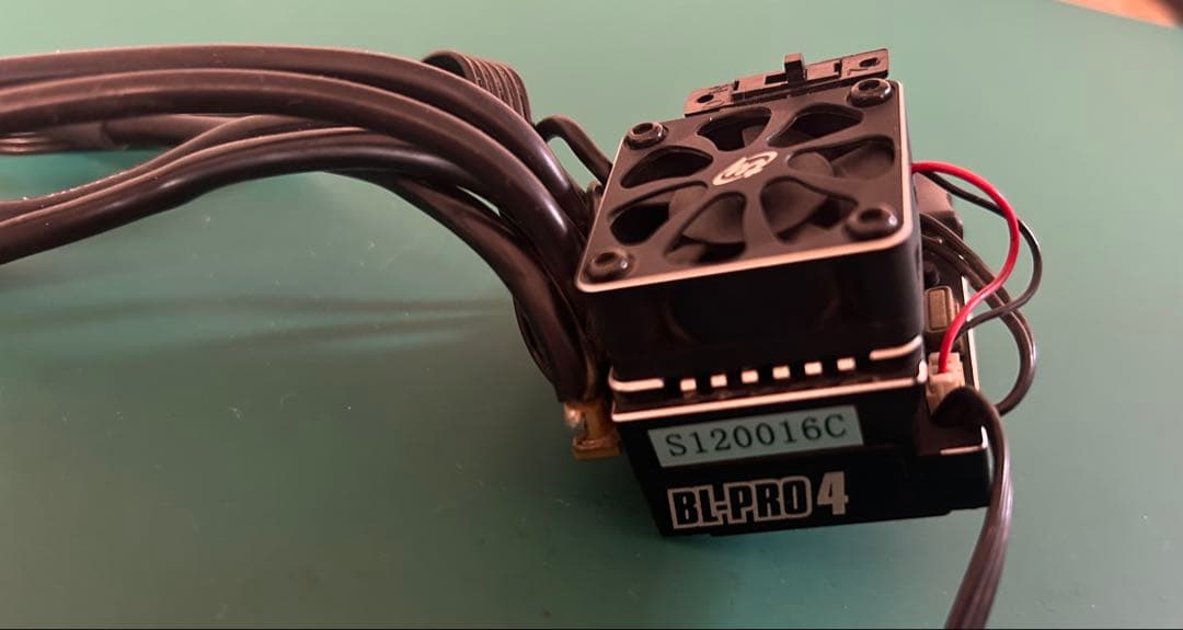 【最終値下げ】37 ヨコモ　BL-PRO4 ブラシレス　ESC ラジコン