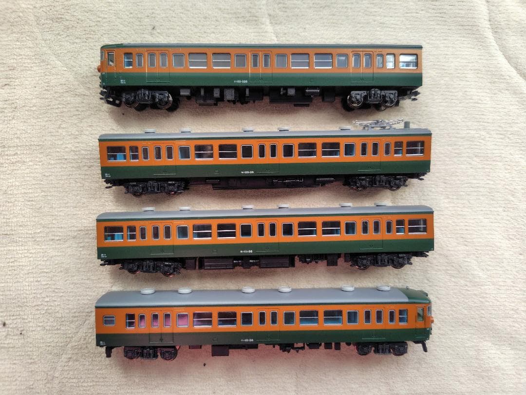 KATO(カトー)10-895 111系0番台湘南色4両付属編成セット※外箱違い