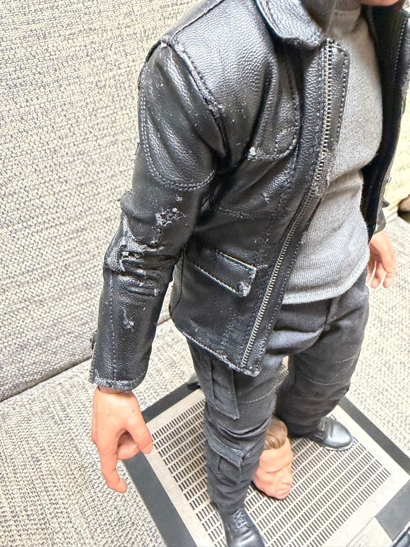 今月まで出品　ホットトイズ ターミネーター　新起動