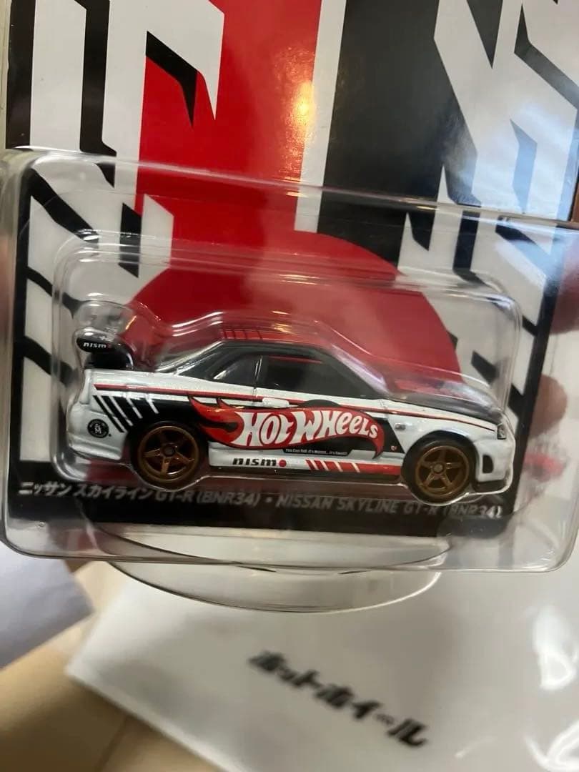 Hot Wheels NISSAN SKYLINE GT-R(BNR34)右向き