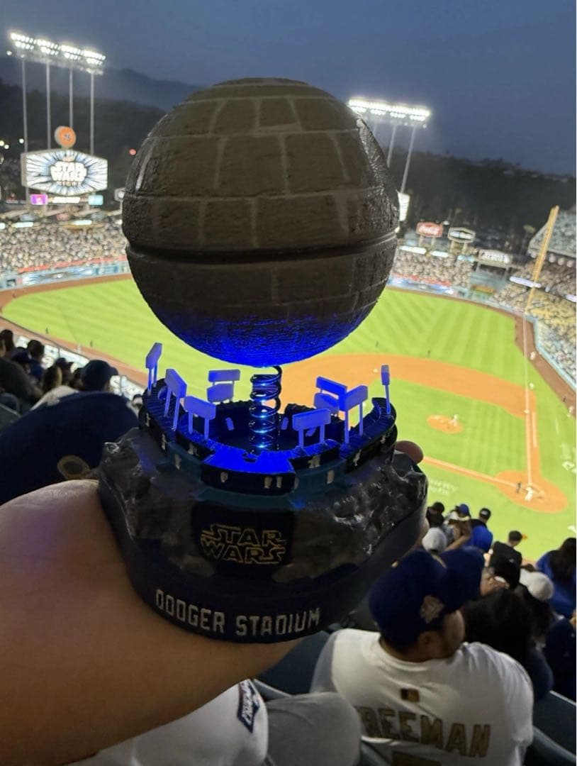 【激レア】ドジャース 球場配布 スターウォーズ ナイト デススター 2025