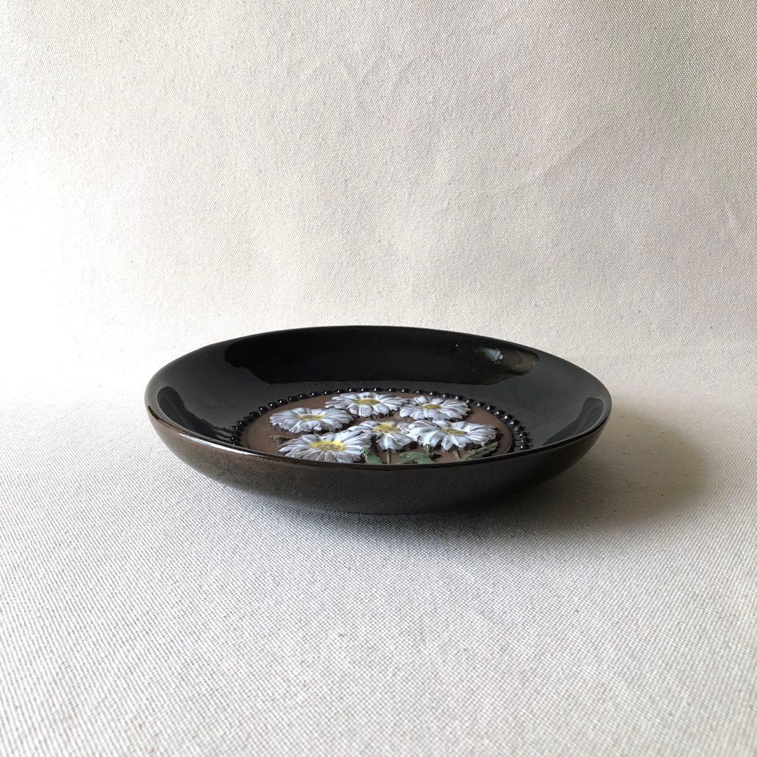 マーガレットの丸い陶板 レア／Jie Gantofta スウェーデン