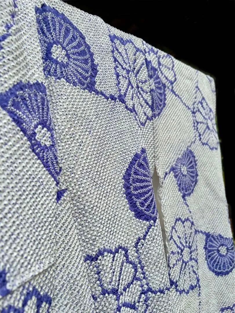 総絞り 振袖 白地に青紫の花柄 小振袖