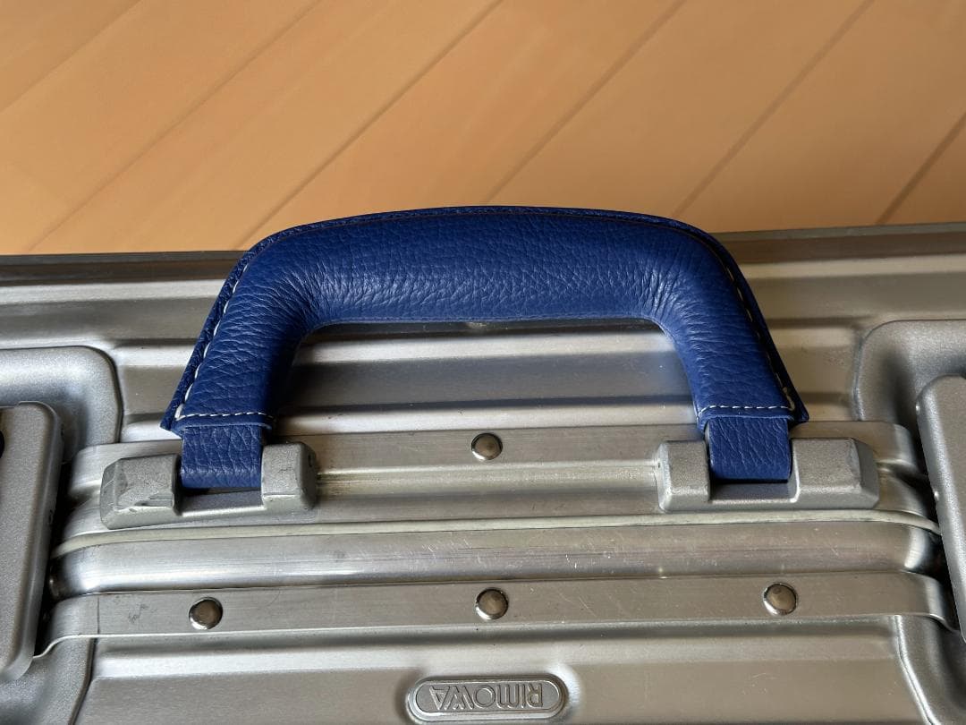 リモワ ハンドル本革加工 イタリア アドリアレザー - メルカリ