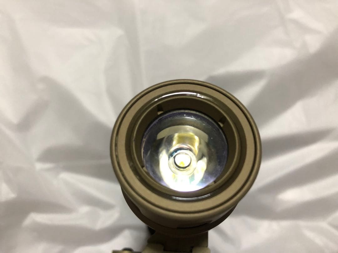 米軍実物SureFire M952V TAN LED/IR ウェポンライト-ギャラ