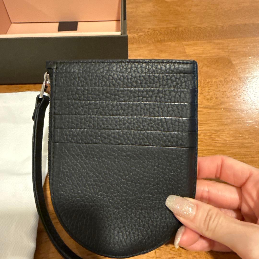 DELVAUX パン D マルチファンクション