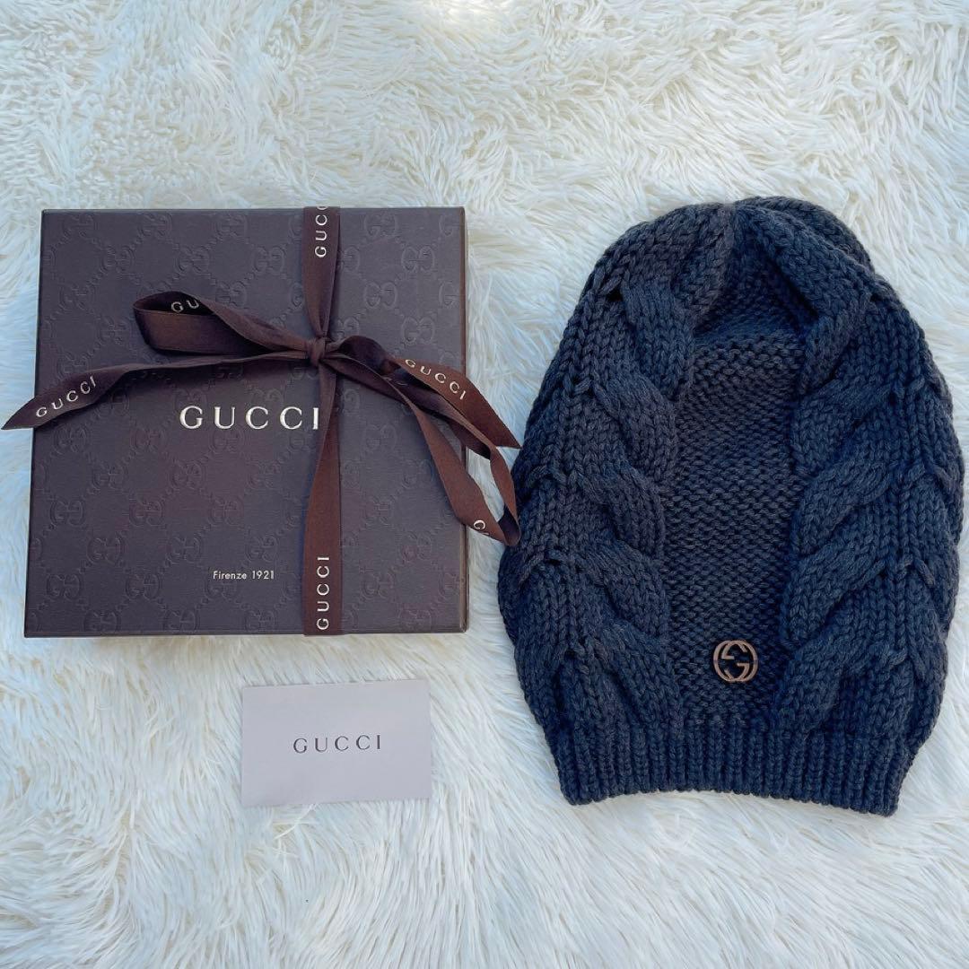 美品 GUCCI グッチ ニット グッチ ニット帽 GG ウール 黒 M 箱付き GUCCI /グッチ】 GGプレート付ニット帽 