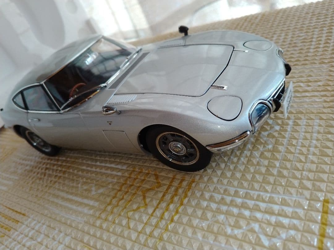 18/1 トヨタ2000GT シルバー塗装　美品