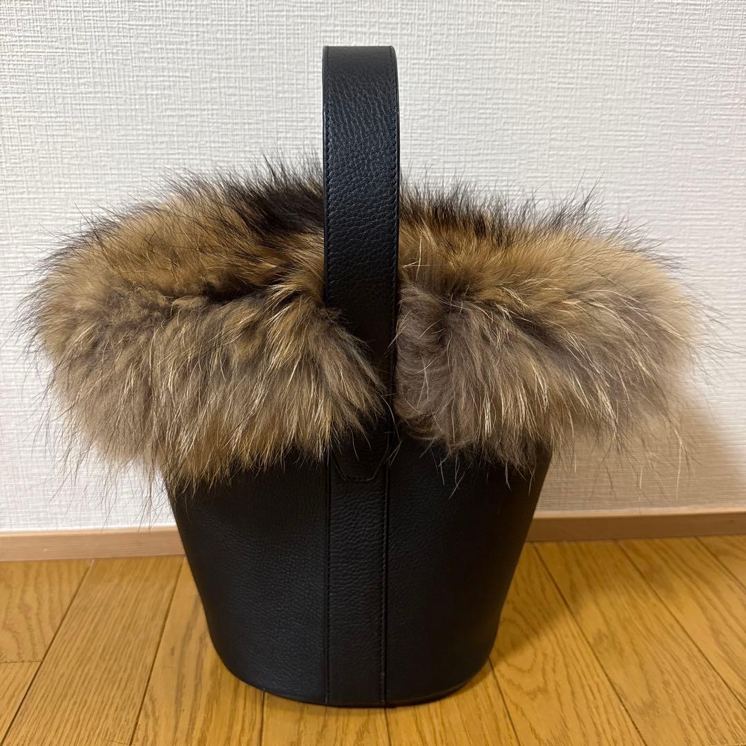 TOPKAPI シュリンクレザー・リアルファー付きバケツ型バッグ