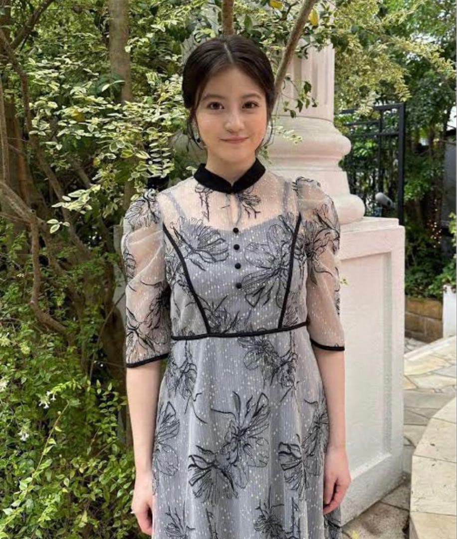 leja パイピングハイネック花柄ラメレースワンピースドレス 今田美桜