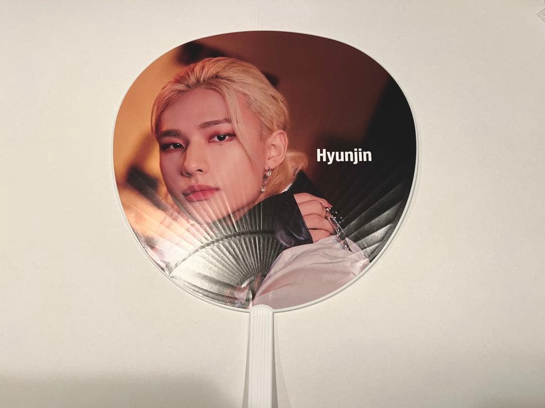 straykids all in ヒョンジン うちわ - メルカリ