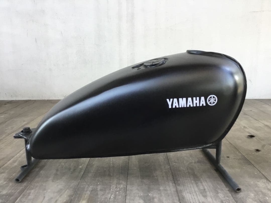 SR400 タンク マットブラック＆ホワイトステッカー 自家塗装 SR400