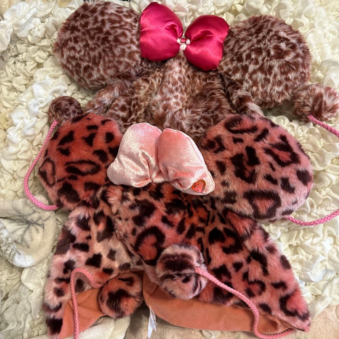 ディズニーリゾート廃盤ミニーマウス ファージャケット フード付き