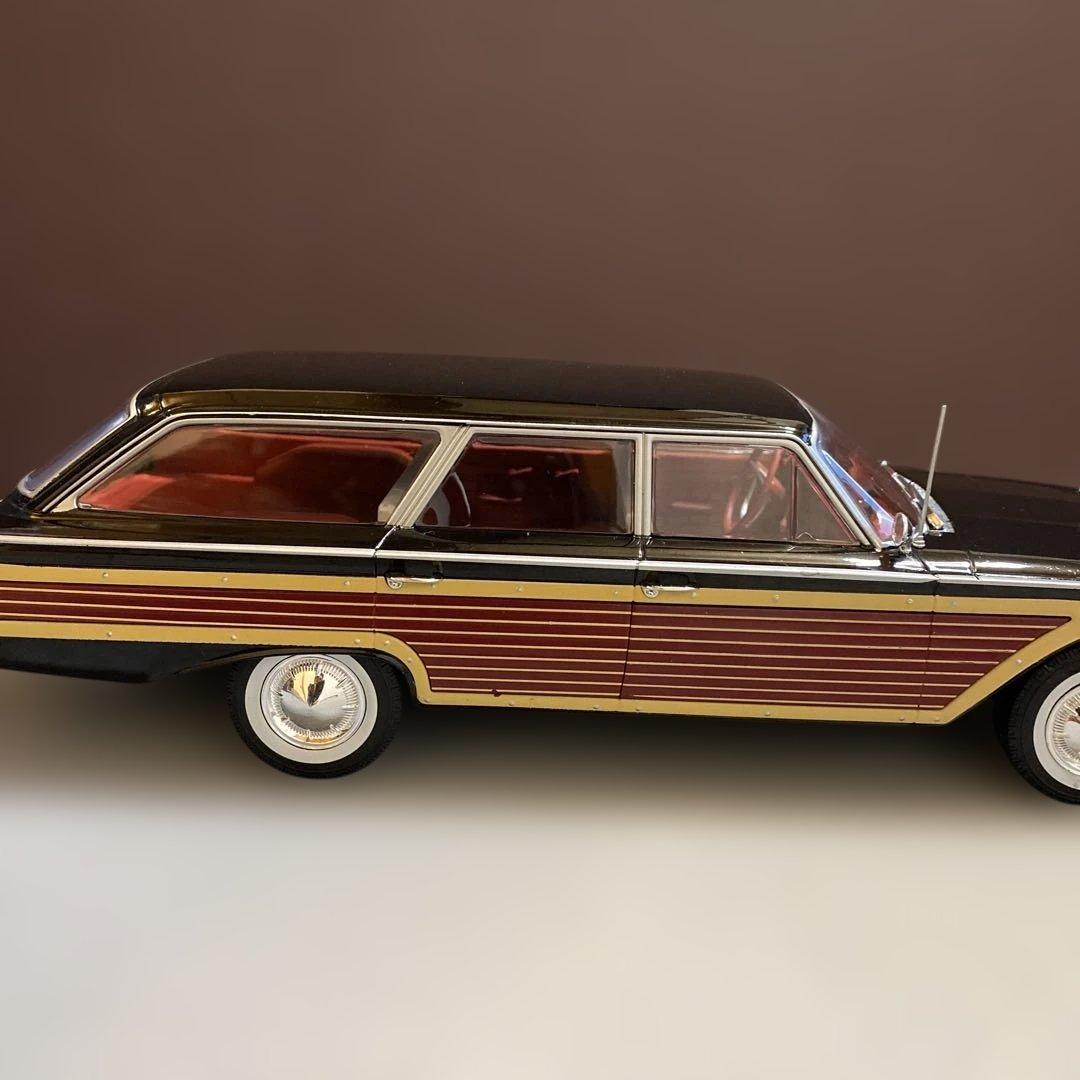 1/18 フォード カントリー スクワイア 1960 サイドウッドパネル