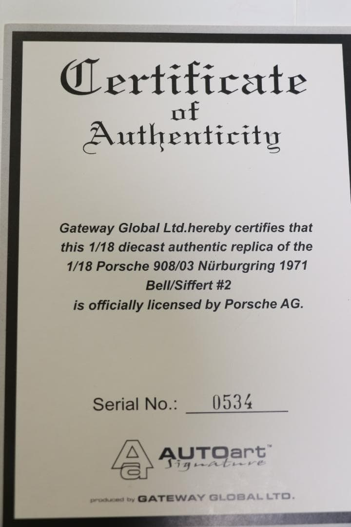 『オートアート　ポルシェ９０８／３　１９７１　ＪＷガルフカラー仕様 　１／１8