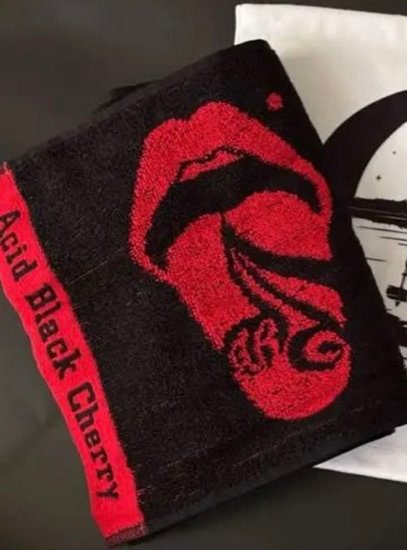 Acid Black Cherry マフラータオル - メルカリ